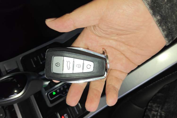 Used Geely Auto Emgrand GL 2019 1.4T CVT Elite Smart Edition Vehicle Key