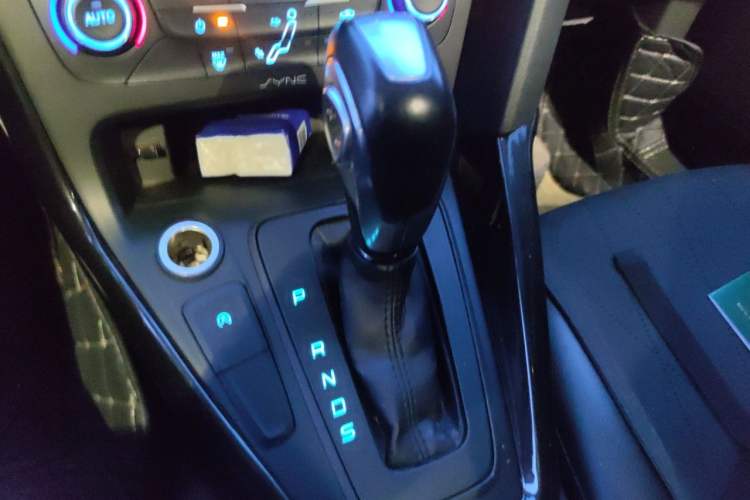 Used Ford Focus 2015 Hatchback EcoBoost 125 Automatic Supreme Style Edition