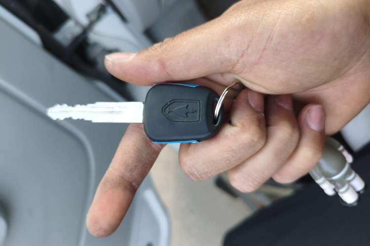 Used Jinbei New Hiace X30L 2023 1.5L Super-Enjoyment Edition Passenger Van 5/6/7-Seater Non-Air-Conditioned Version SWC15M Interior 1