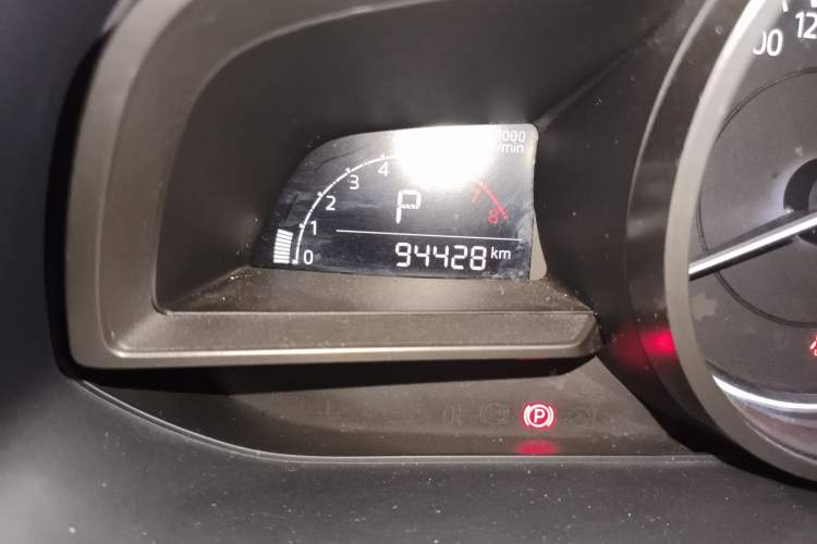 Used Mazda CX-4 2018 2.0L Automatic Two-Wheel Drive Blue Sky Dynamic Version China VI Standard Odometer Close Up