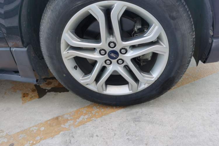 Used Ford Edge 2018 EcoBoost 245 Two-Wheel-Drive Titanium 7-Seater China V Standard
