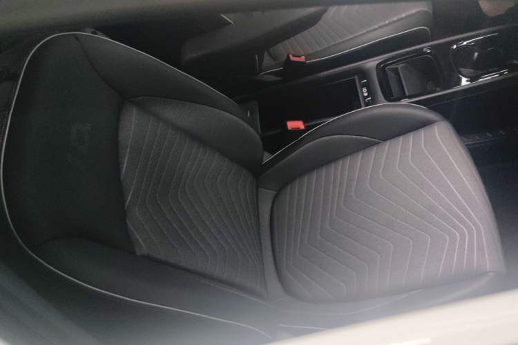 Used Volkswagen ID.3 2025 Smart Model Outstanding Oxygen Edition