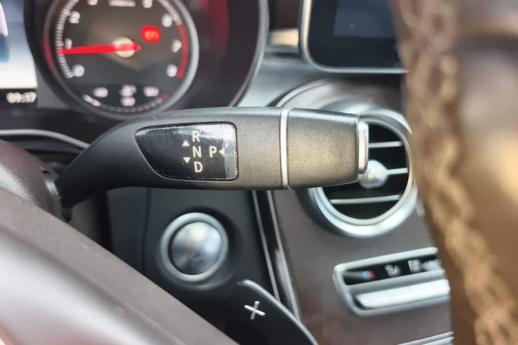 Used Mercedes-Benz GLC 2018 Refreshed GLC 300 4MATIC Dynamic Edition
