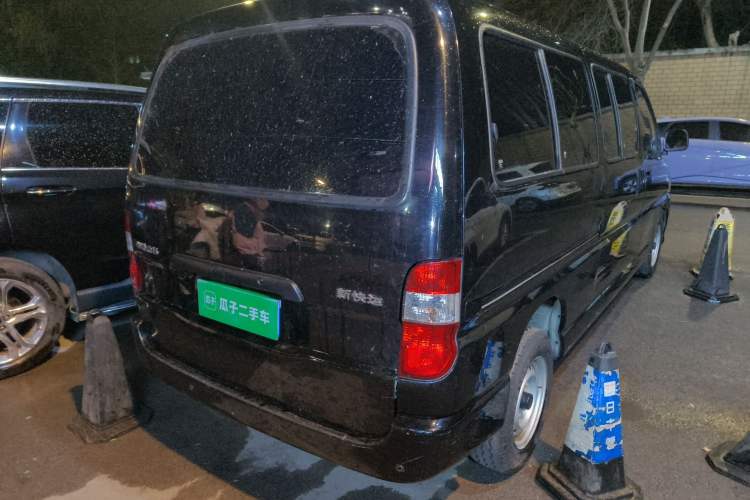 Used Jinbei Express 2018 2.0L Comfort Version V19
