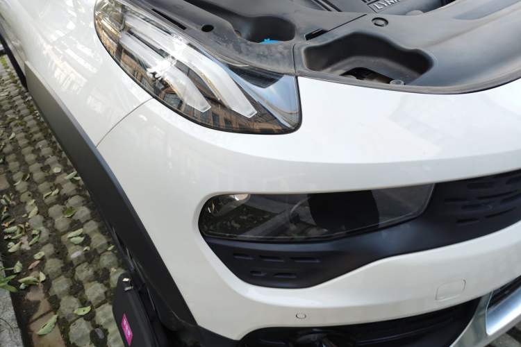 Used Lynk & Co 02 2019 1.5T DCT Two-Wheel Drive Pro Edition China VI Standard Right Front Headlight