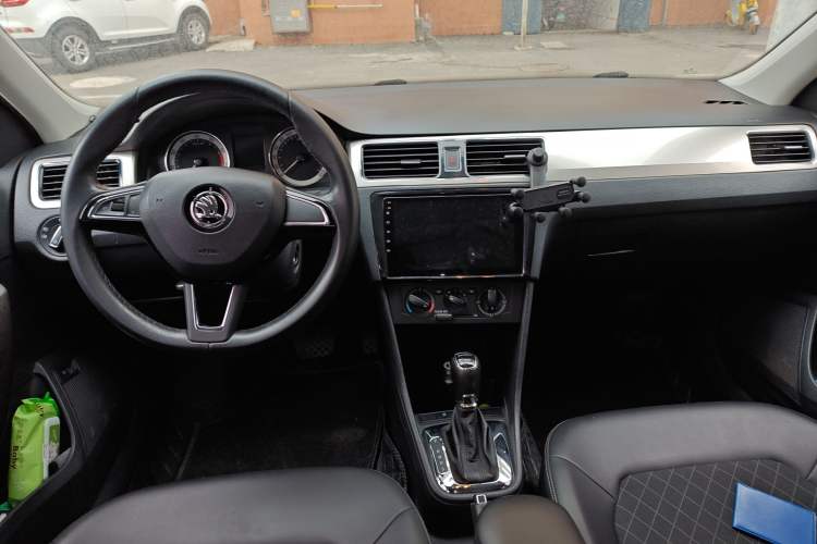 Used Skoda Rapid 2019 1.5L Automatic Comfort Edition China VI Standard