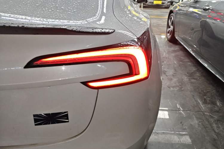 Used Tesla Model 3 2024 High-Performance All-Wheel-Drive Version
