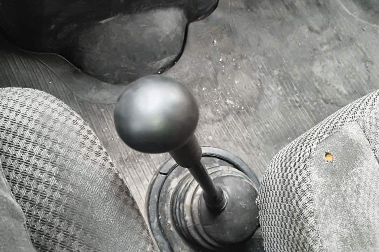 Used Iveco Daily 2017 2.8T V40 Cargo Van Mid-Roof 3/6 Seats 43S5