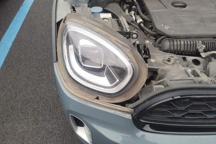 Used MINI Countryman 2021 2.0T COOPER S ALL4 Right Front Headlight