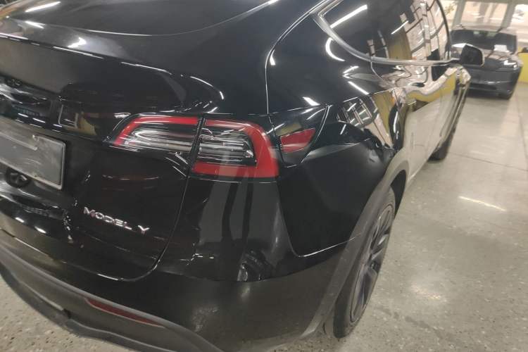 Used Tesla Model Y 2024 Rear-Wheel-Drive Version Right Rear Taillight