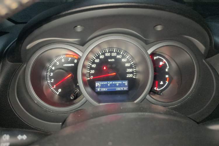 Used Suzuki Grand Vitara 2011 2.4 AT JLX-EL 5-Door Limited Edition Instrument Cluster