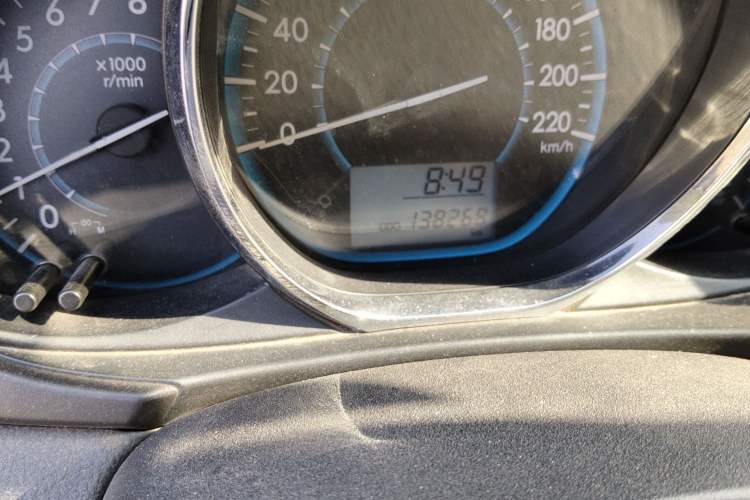 Used Toyota Vios 2014 1.3L Manual Xiang Edition Odometer Close Up