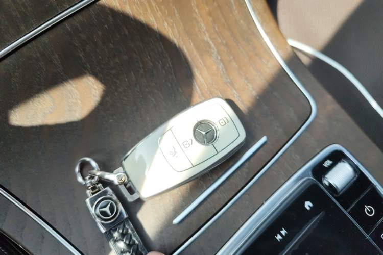 Used Mercedes-Benz GLC 2022 Refreshed GLC 300 L 4MATIC Dynamic Edition Prestige Version Vehicle Key