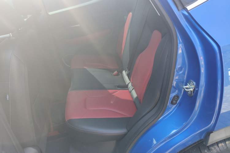 Used Haval H2s 2017 Red-Label 1.5T Dual-Clutch Elite Model
