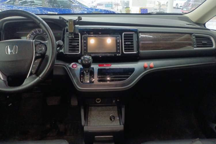 Used Honda Elysion 2016 2.4L Supreme Edition Audio And AC Panel