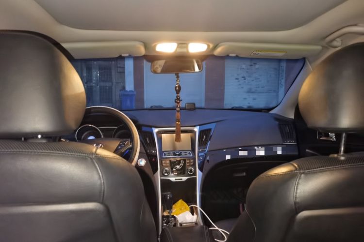 Used Hyundai Sonata 2013 2.0L Automatic Luxury Edition Headliner