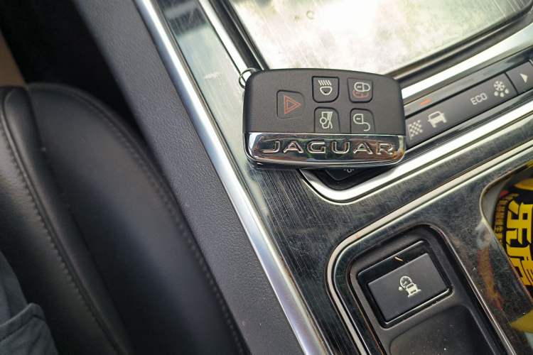 Used Jaguar XEL 2019 2.0T 200 PS Elite Edition Vehicle Key