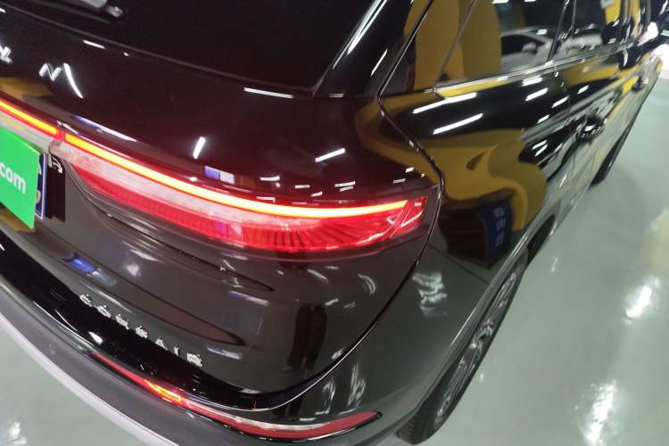 Used Lincoln Corsair 2022 2.0T Two-Wheel Drive Deluxe Edition Right Rear Taillight