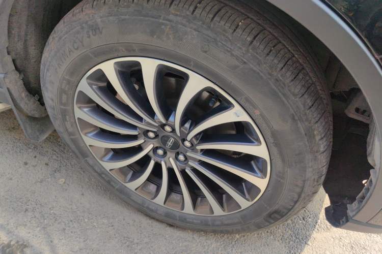 Used Lincoln Aviator 2023 3.0T V6 All-Wheel-Drive Zunya Cruise Version Six Seats
