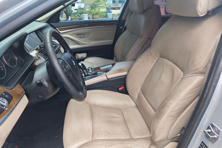 Used BMW 5 Series 2011 528Li Leading Model
