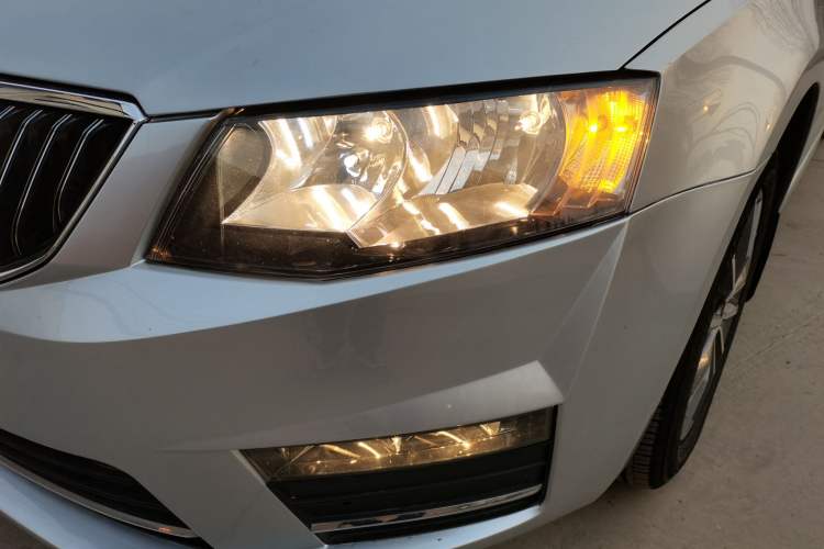 Used Skoda Octavia 2017 1.6L Automatic Chuanxing Edition
