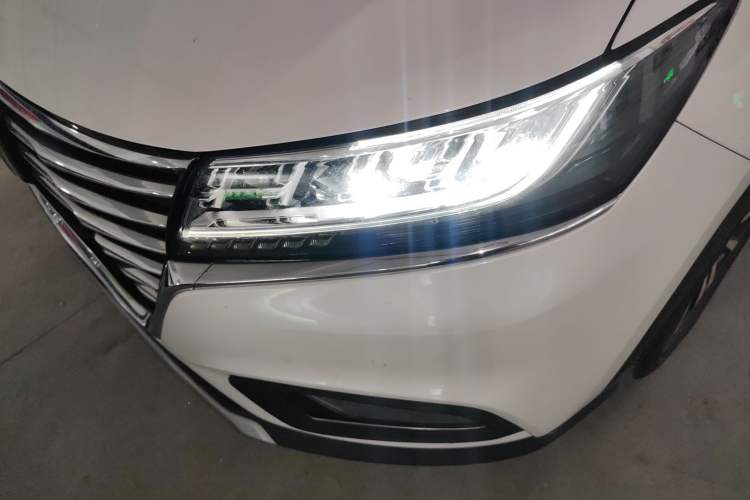 Used Roewe RX5 New Energy 2017 eRX5 50T Hybrid Connected Prestige Flagship Edition
