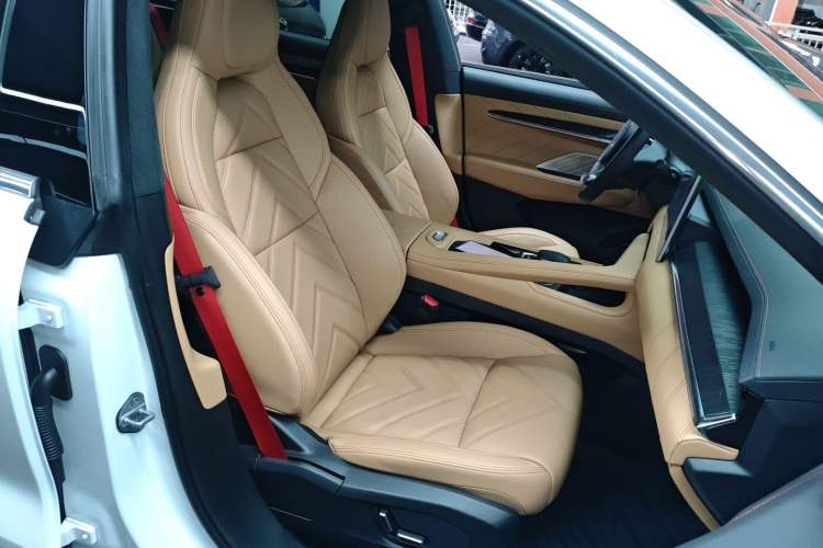 Used Zeekr 001 2023 WE Edition 100 kWh