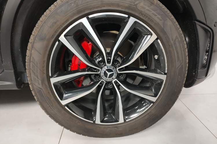 Used Mercedes-Benz GLC 2020 Facelift GLC 300 L 4MATIC Dynamic Edition Right Front Wheel Hub