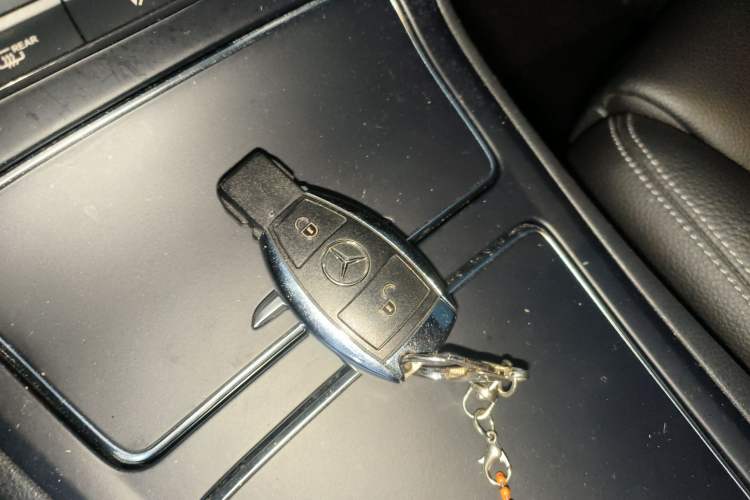 Used Mercedes-Benz B-Class 2017 B 200 Sport Edition Vehicle Key