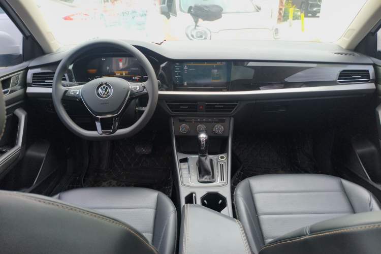 Used Volkswagen Lavida 2021 1.5L Automatic Comfort Edition Center Console