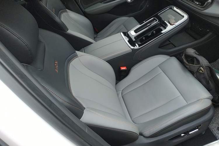 Used AION V 2023 Plus 70 Smart Tech Edition Lithium Iron Phosphate