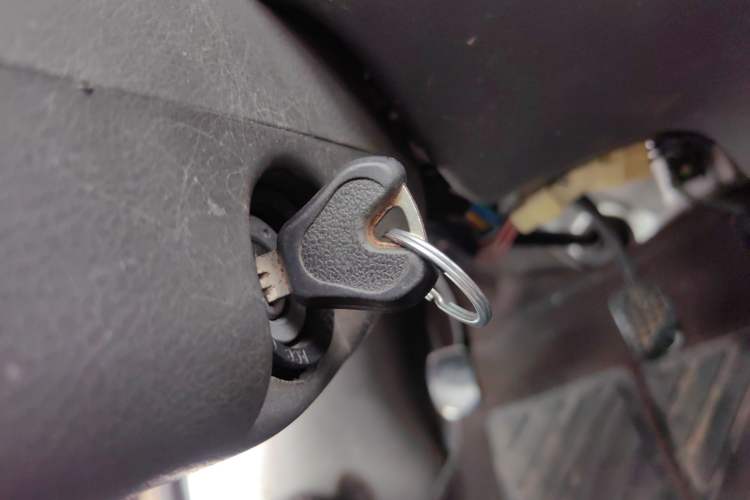 Used Wuling Zhiguang 2013 1.0L Practical Version
