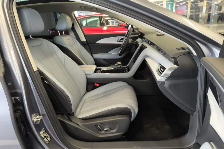 Used Hongqi H5 PHEV 2025 170 Super Hybrid Version
