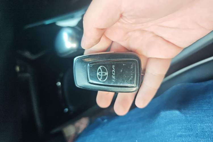 Used Toyota IZOA 2018 2.0L Yichi Edition China V Standard Interior 1