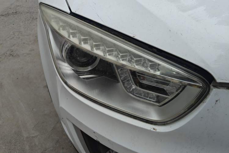Used Bestune X80 2013 2.0L automatic comfort version
