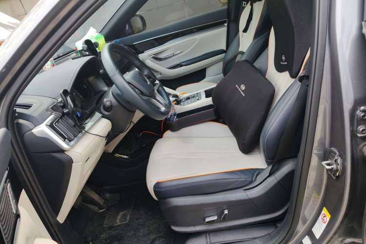 Used BYD Song PLUS New Energy 2021 EV Flagship Model Left Front Seat