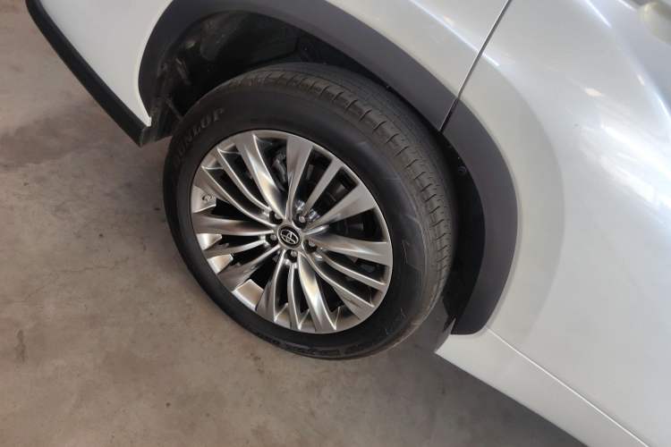 Used Toyota Highlander 2023 2.5L Smart Electric Hybrid Dual-Engine Four-Wheel Drive Prestige Version – 7 Seats