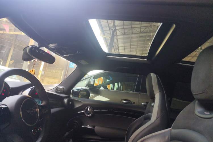 Used MINI JCW 2021 2.0T JOHN COOPER WORKS
