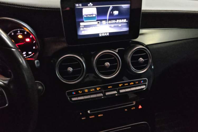 Used Mercedes-Benz GLC 2018 Facelift GLC 200 4MATIC