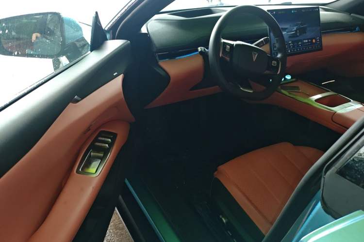 Used Deepal L07 2024 300Max Qiankun Intelligent Driving ADS SE Range-Extended Version
