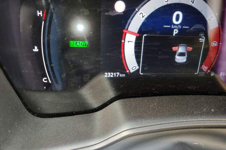 Used Toyota Levin 2023 Smart Electric Hybrid Dual-Engine 1.8L Leading Edition Odometer Close Up