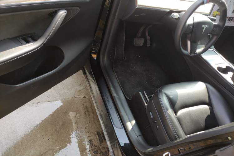 Used Tesla Model Y 2021 Standard Range Rear-Wheel Drive Version Driver Seat