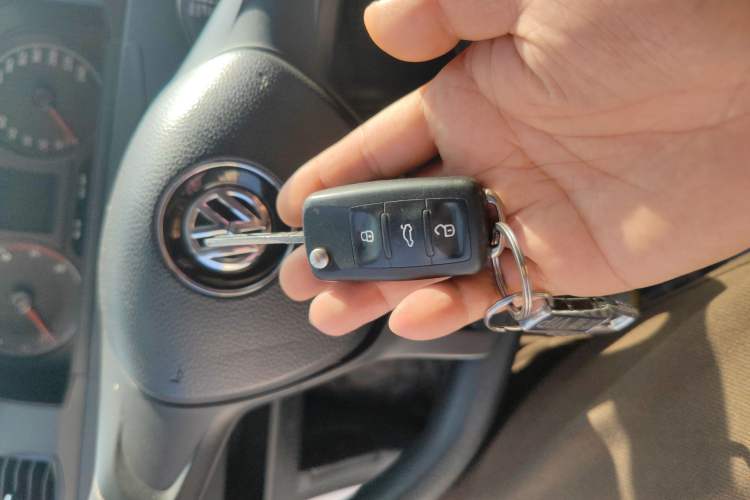 Used Volkswagen Santana 2016 1.6L Automatic Fashion Edition
