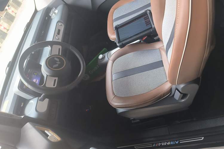 Used Wuling Hongguang MINIEV 2022 GAMEBOY 200km Gaming Edition with Lithium Iron Phosphate