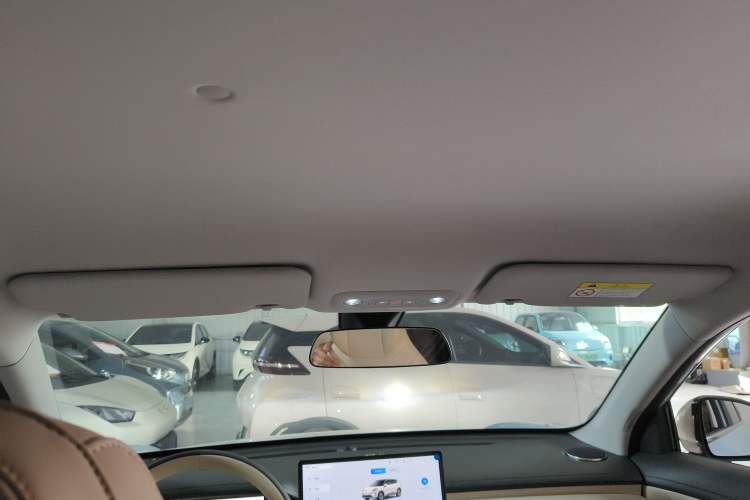 Used Wuling Bingo S 2025 Model 325km Deluxe Edition