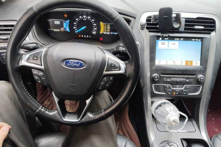 Used Ford Mondeo New Energy 2018 2.0 PHEV ZhiShang Trim
