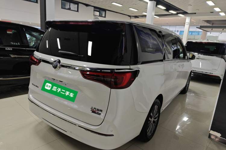 Used Buick GL8 2023 ES Lu Zun Deluxe and Yue Edition Rear Right 45 Deg