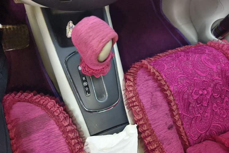 Used Nissan Tiida 2011 1.6L CVT Comfort Model Gear Lever