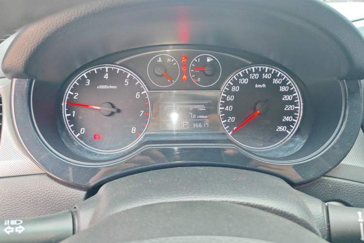 Used Nissan Tiida 2011 1.6T M-CVT Dynamic Edition Instrument Cluster