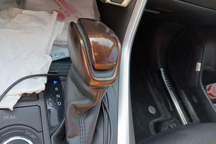 Used Toyota RAV4 2020 Dual-Engine 2.5L E-CVT Four-Wheel Drive Elite Edition Gear Lever